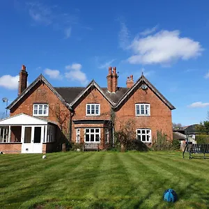 church-farm-accomodation.hotelsin-nottingham.com/